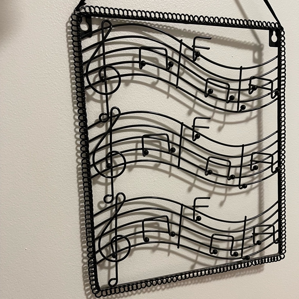 Music Note Jewelry Holder - Picture 3 of 3